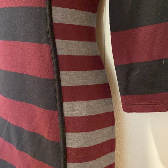 Jessica Simpson Hanna Bodycon Zipper Dress in red, black and grey stripes size M - Picture 4 of 13